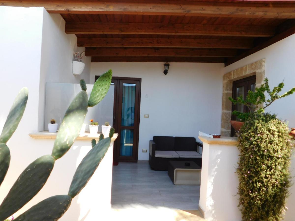 Villa Raggio Di Sole Parcheggio Privato Порто-Чезарео Екстер'єр фото