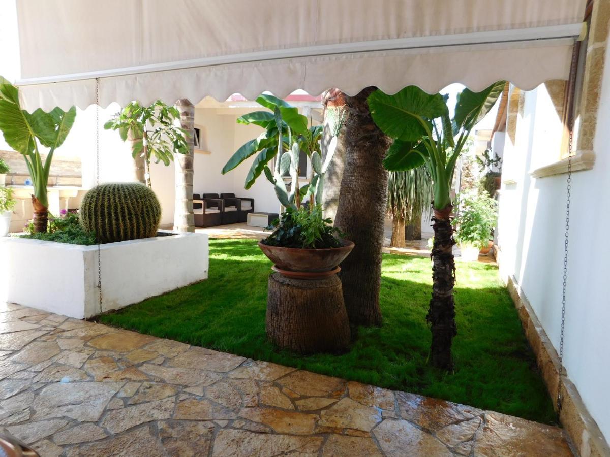 Villa Raggio Di Sole Parcheggio Privato Порто-Чезарео Екстер'єр фото