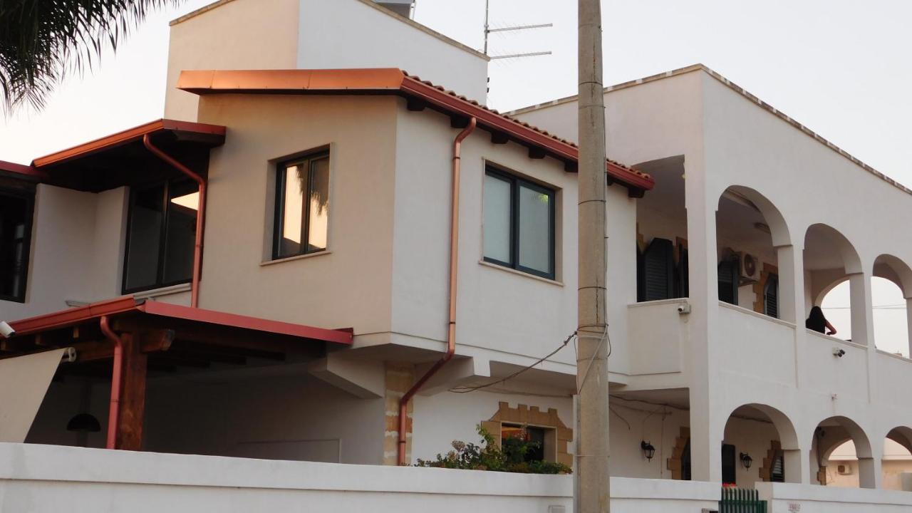 Villa Raggio Di Sole Parcheggio Privato Порто-Чезарео Екстер'єр фото