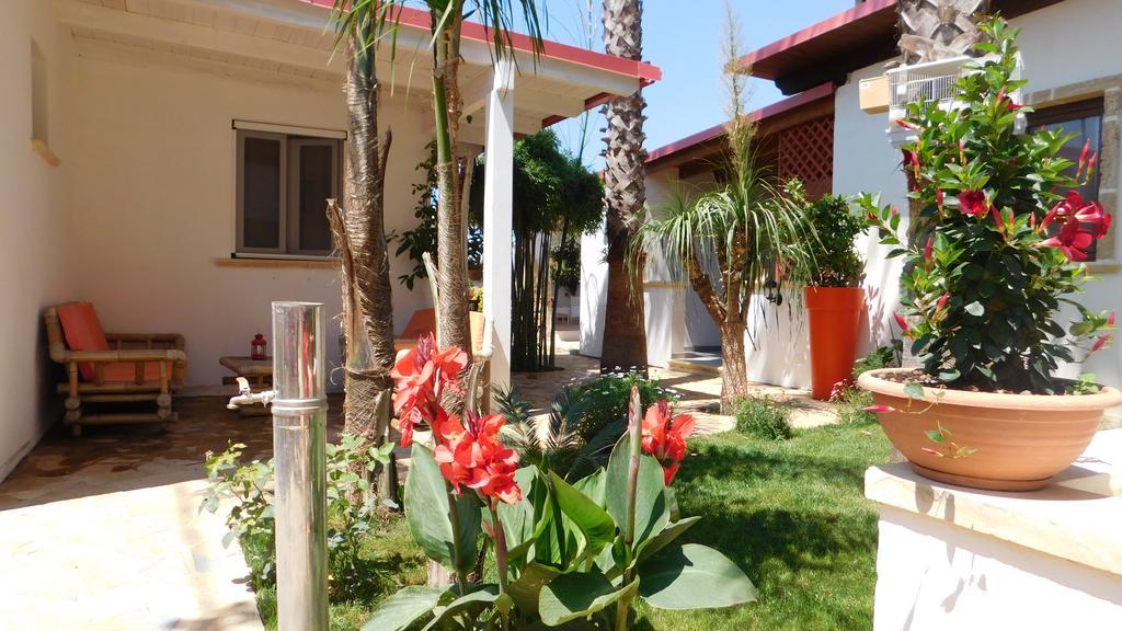 Villa Raggio Di Sole Parcheggio Privato Порто-Чезарео Екстер'єр фото