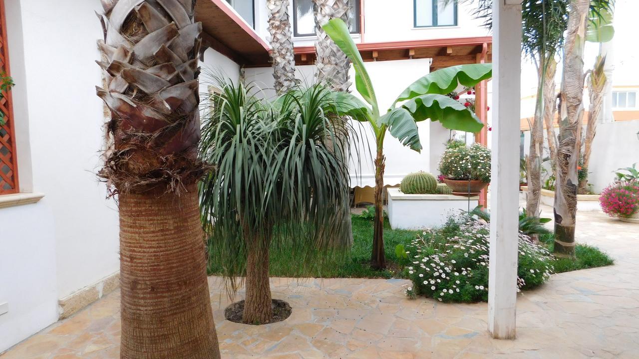 Villa Raggio Di Sole Parcheggio Privato Порто-Чезарео Екстер'єр фото